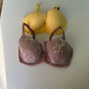 Victoria's Secret 2 Bras 1 Lace Bra yellow - 1 Pink and Gold